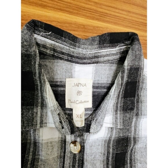 Japna Women's XL Black and White Plaid Japanese Cotton Heavy Flannel Button Up - Picture 3 of 8
